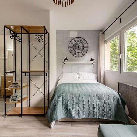 Cozy Duplex Apartment In Barrio De Salamanca - Heredia Madrid Bagian luar foto