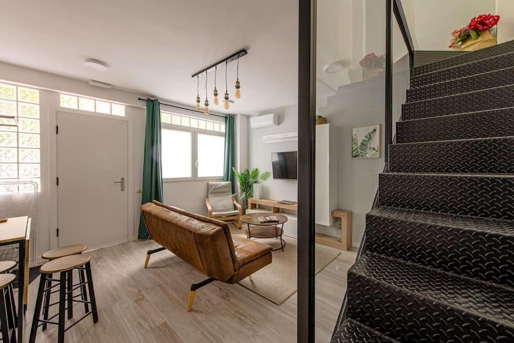 Cozy Duplex Apartment In Barrio De Salamanca - Heredia Madrid Bagian luar foto