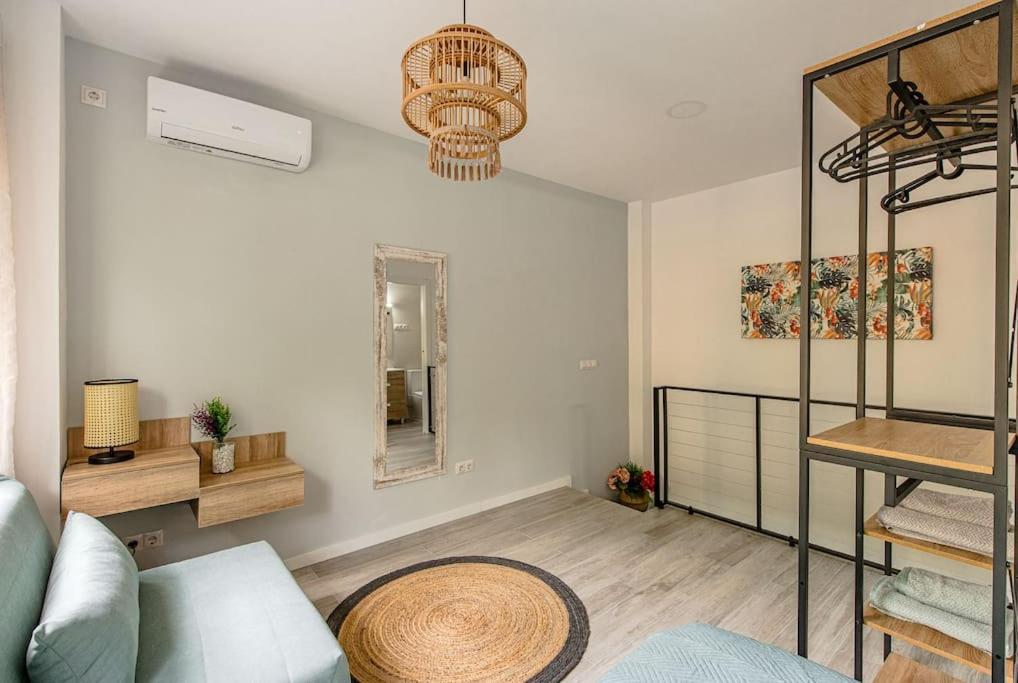 Cozy Duplex Apartment In Barrio De Salamanca - Heredia Madrid Bagian luar foto
