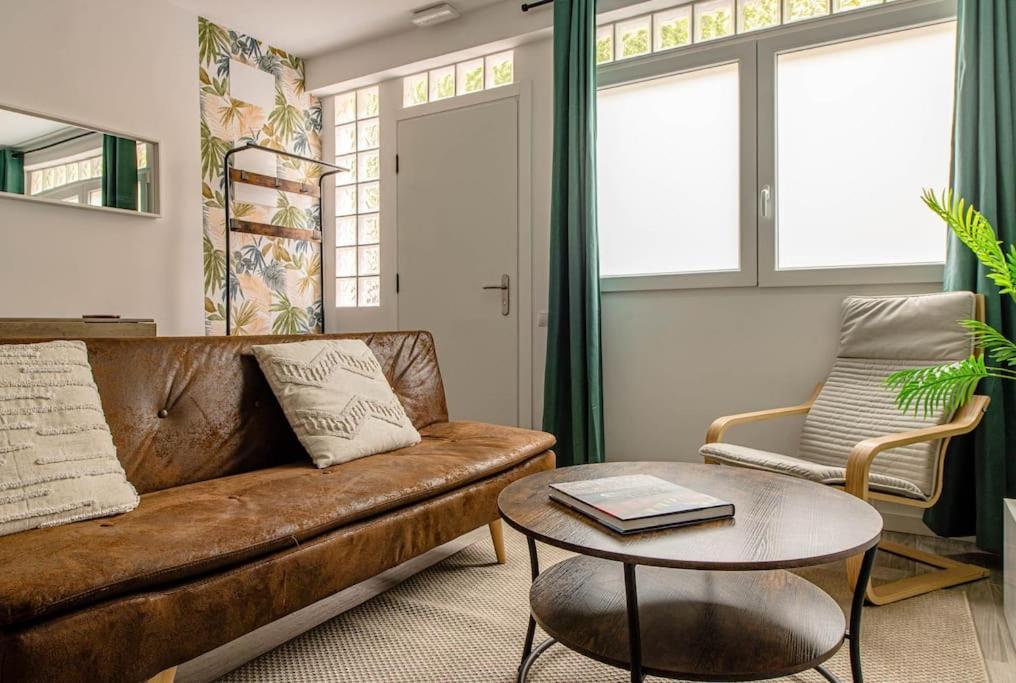 Cozy Duplex Apartment In Barrio De Salamanca - Heredia Madrid Bagian luar foto
